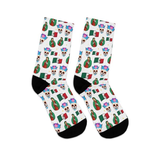 Calcetines de la Colección Herencia Mexicana - Versión Blanca con Calavera, Bandera y Guadalupe